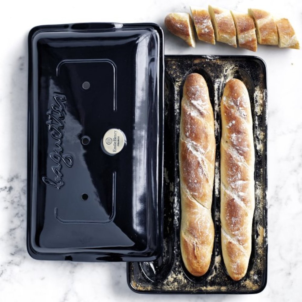 Emile Henry Baguette Baker